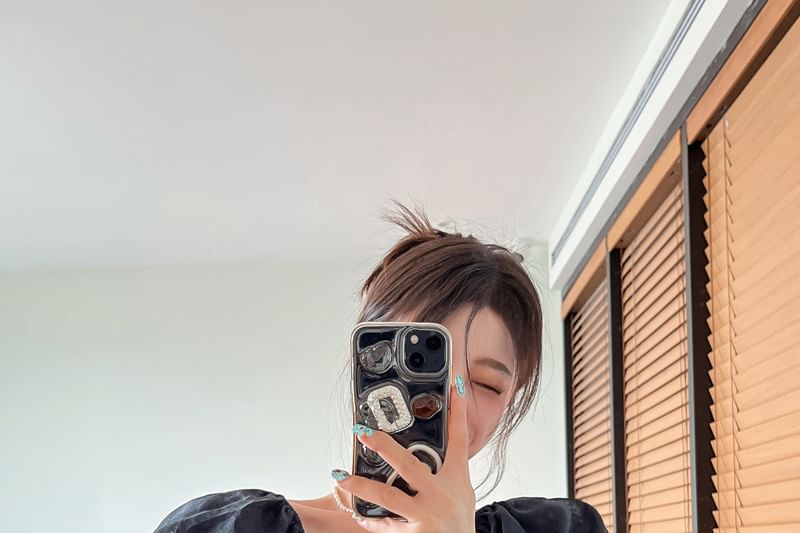 Puff-Sleeve Plain Crop Shoulder Blouse Off