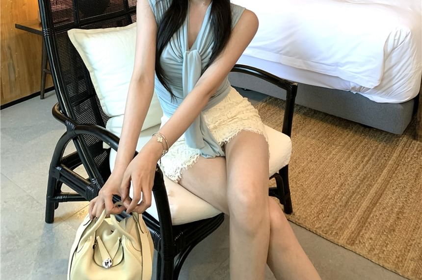 Mini Tank Skirt / Rise Top High Plain Tie-Neck Lace Pencil