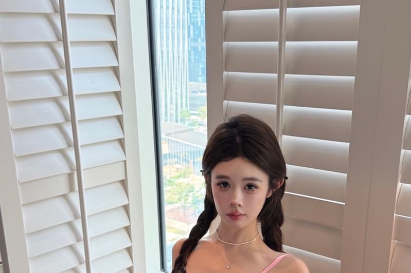 Top Cropped Lace Cami Bow V-Neck