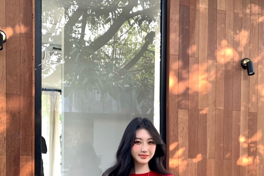 Shorts / Buckled Crew Rhinestone Plain Rise Short-Sleeve Low Neck Crop Tee