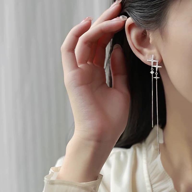 Clip-On Earring Dangle Star / Rhinestone