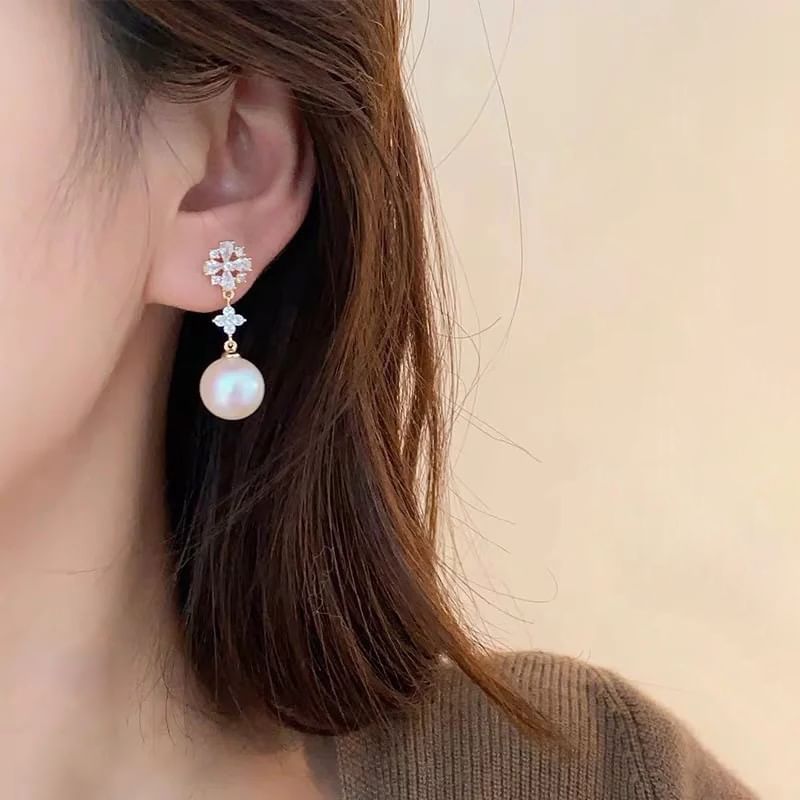 Clip-On Earring Flower Rhinestone / Pearl Faux Drop