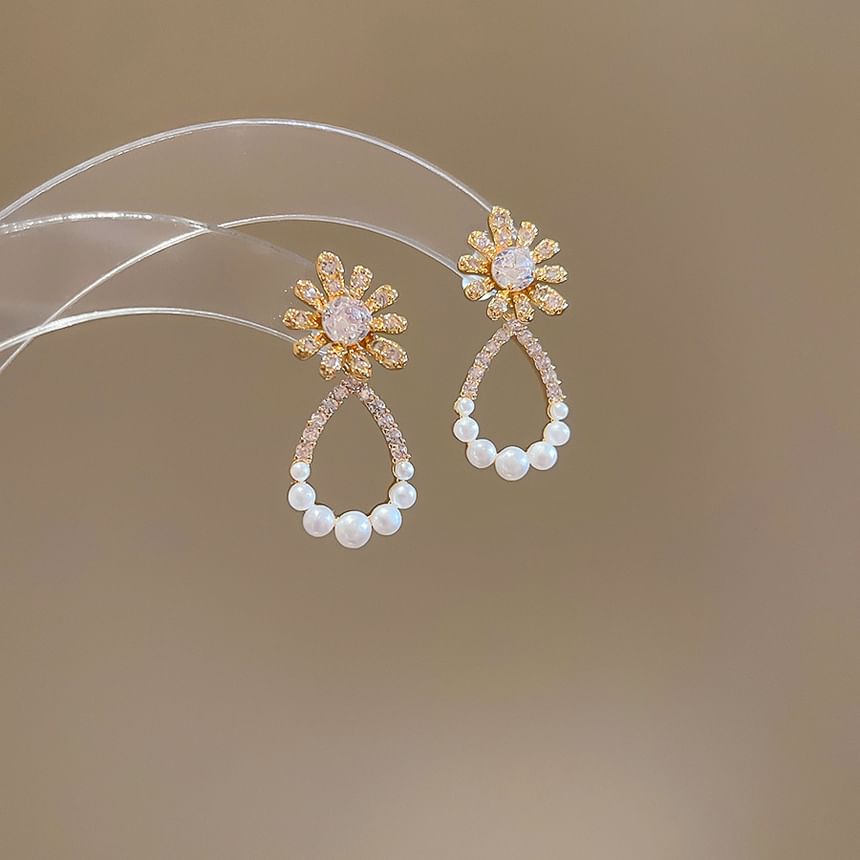 Floral Rhinestone Faux Pearl Alloy Drop Earring