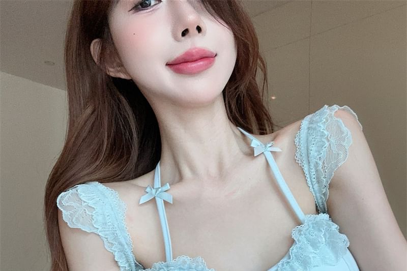 Cap-Sleeve Accent Slim Bow Neck Plain Halter Lace Fit Panel Top Crop