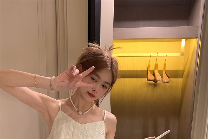 Cami V-Neck Flowy Top Plain Crop