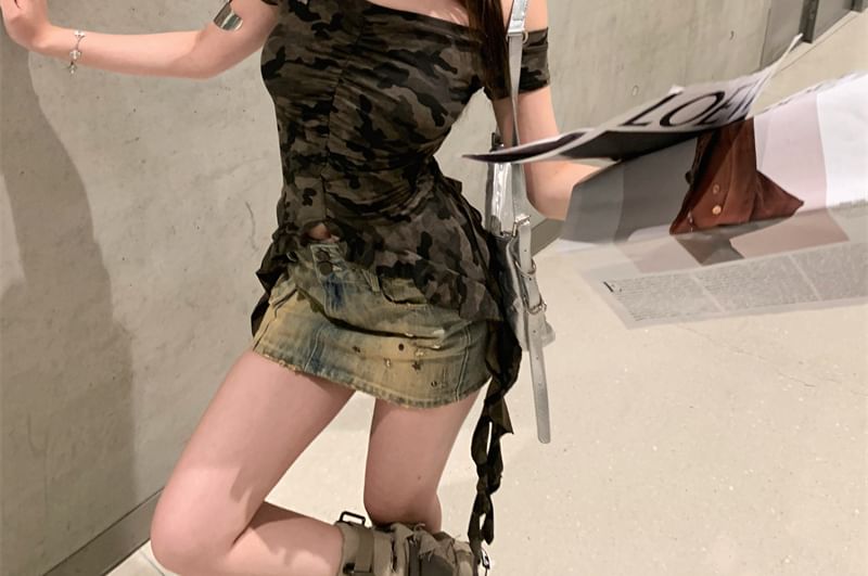 Trim Tee Print Cap-Sleeve Slim Camo Fit Off-Shoulder Asymmetrical Ruffle