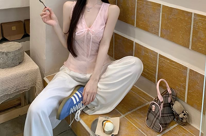 Tank Lace Top Bow Trim Fit Slim V-Neck