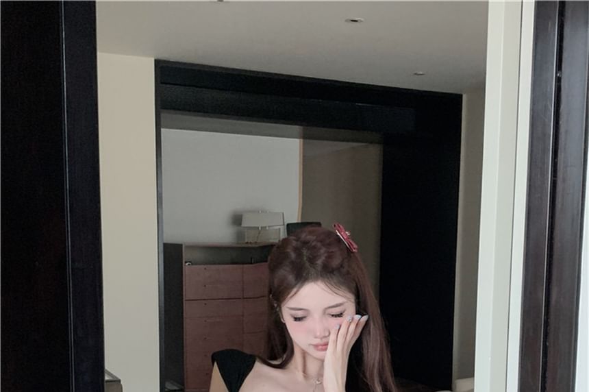 Fit T-Shirt Cap-Sleeve Bow Contrast Trim Crop Slim