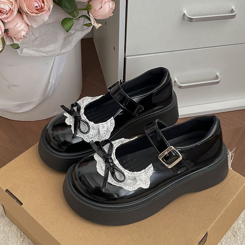 Jane Bow Leather Mary Trim Lace Platform Patent Shoes