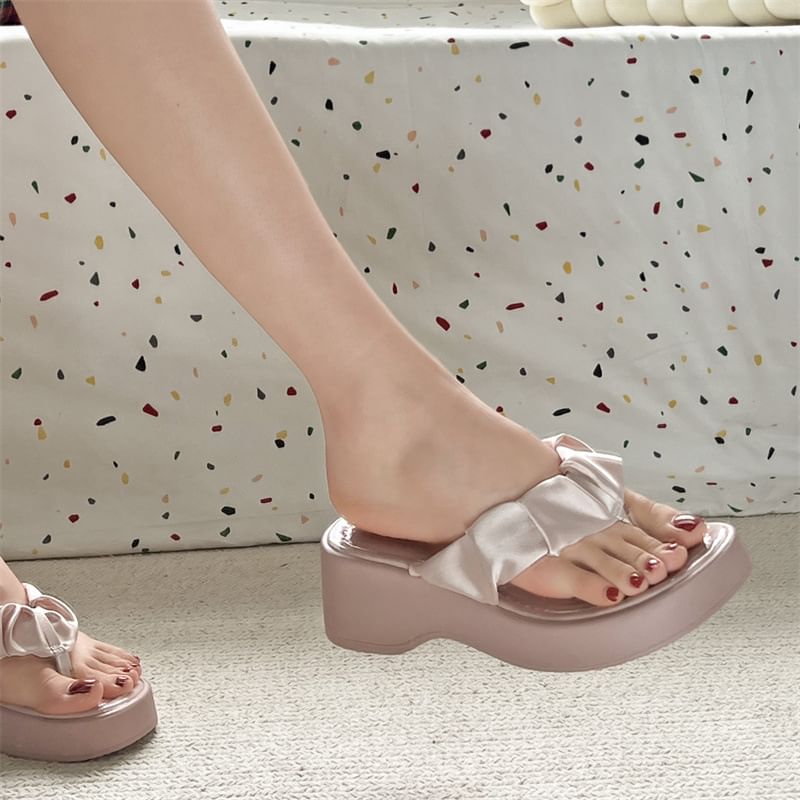 Ruched Sandals Platform Thong