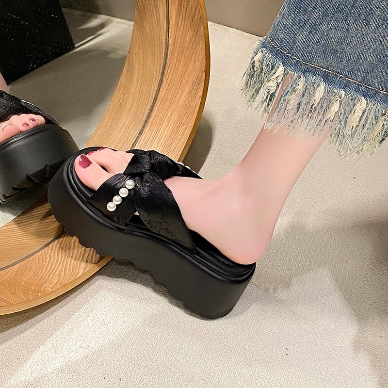 Sandals Knot Patterned Pearl Platform Slide Faux