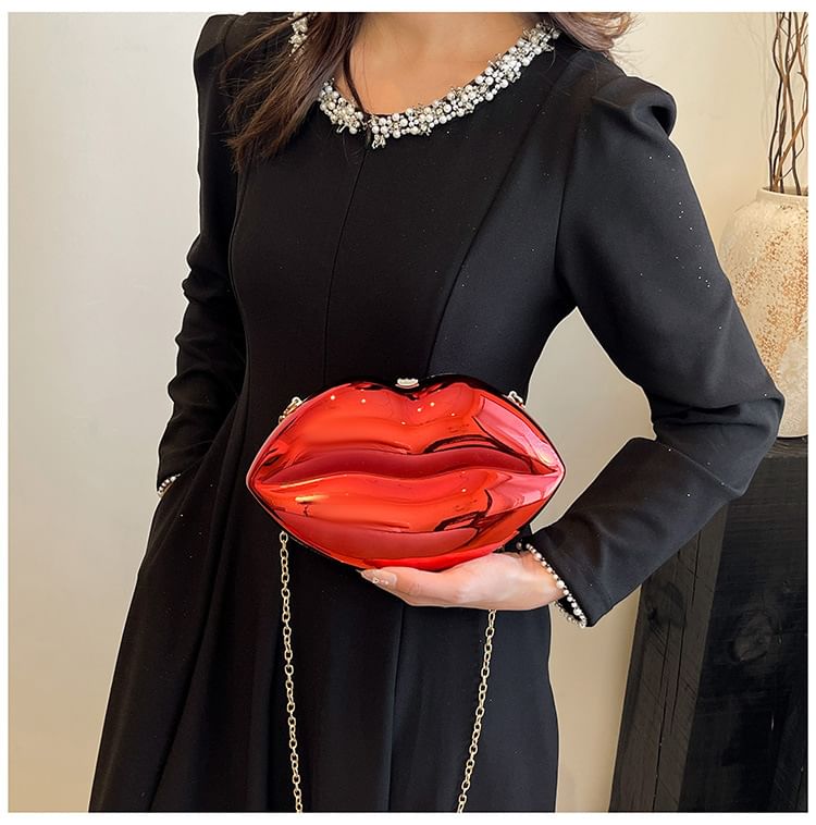 Lips Bag Chain Crossbody Strap