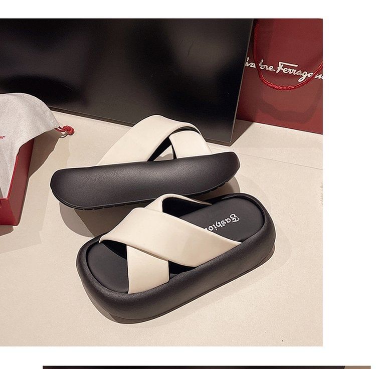 Criss Sandals Cross Platform Slide