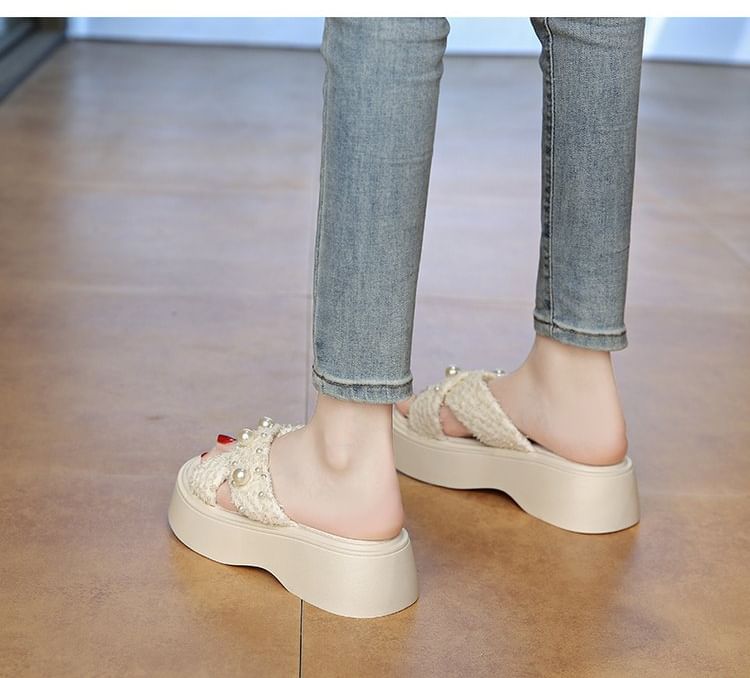 Faux Sandals Cross Pearl Criss Platform Slide