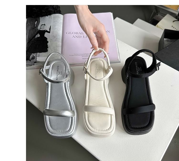 Sandals Chunky Plain Heel