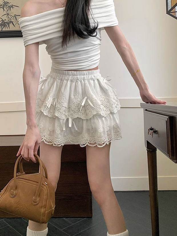 Lace-Trimmed Tiered Mini Skirt with High Waist