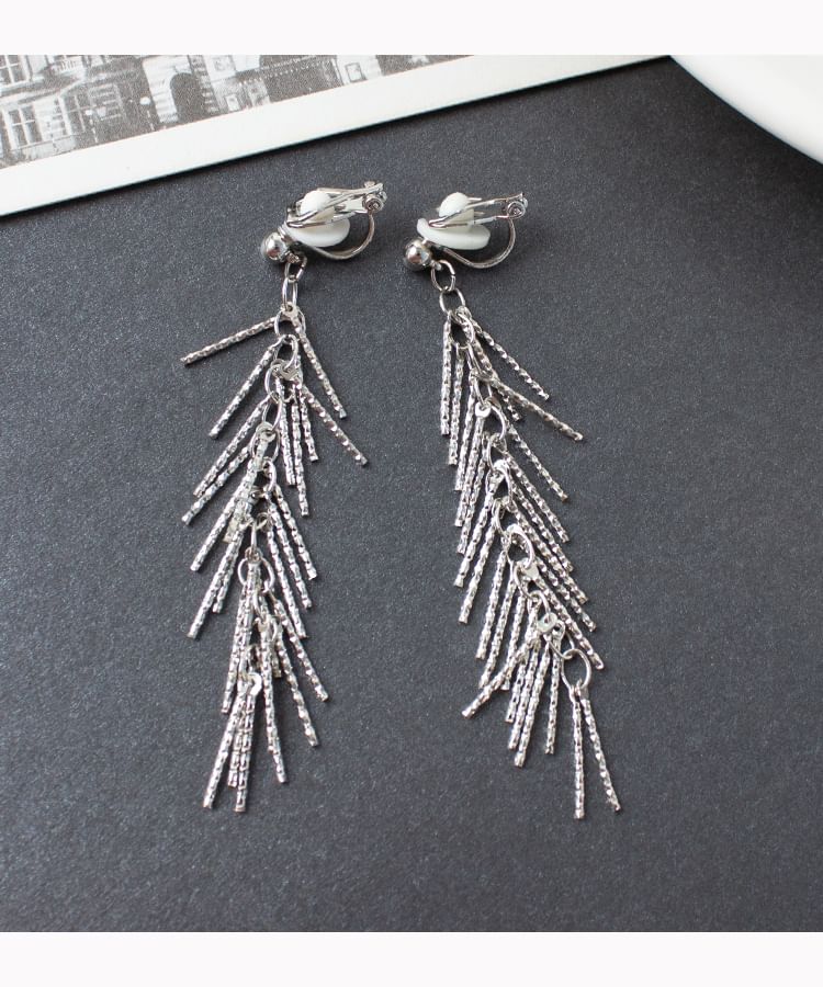 Drop Earring / Fringed Clip-On