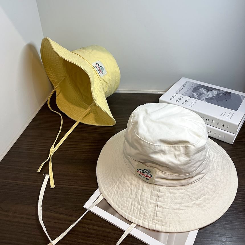 Hat Bucket Lettering