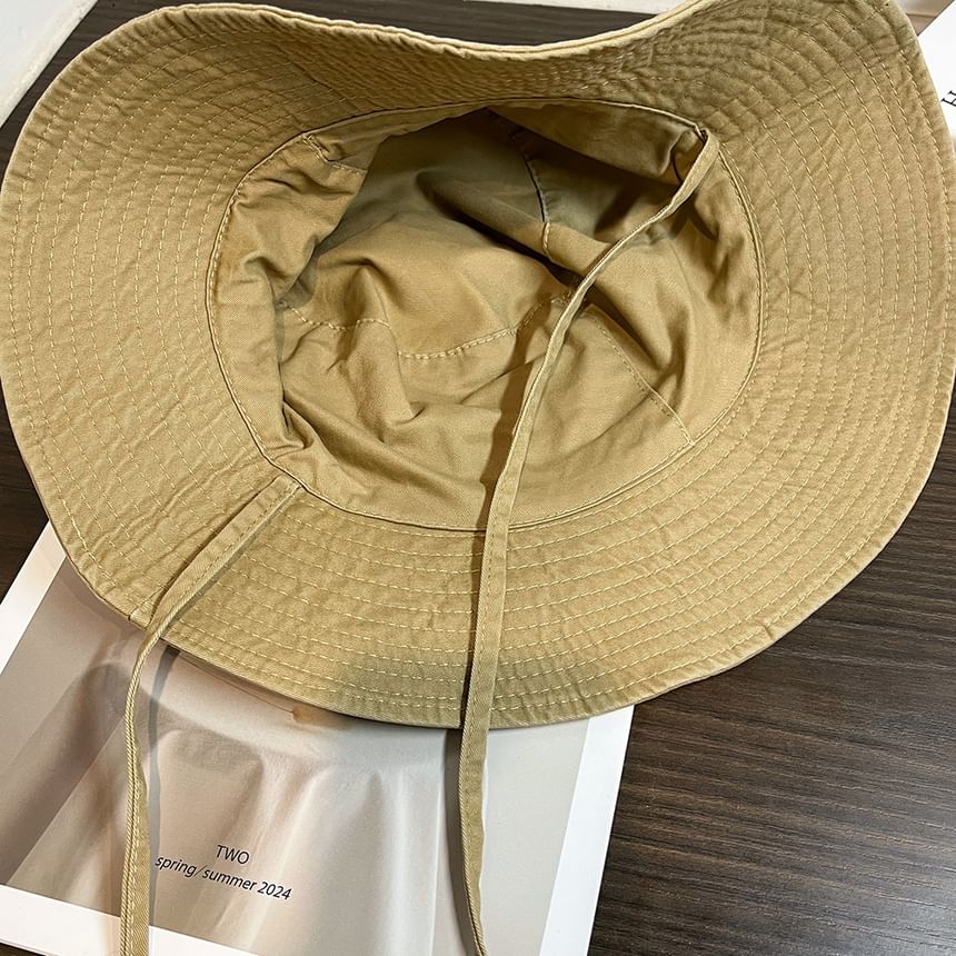 Hat Bucket Lettering