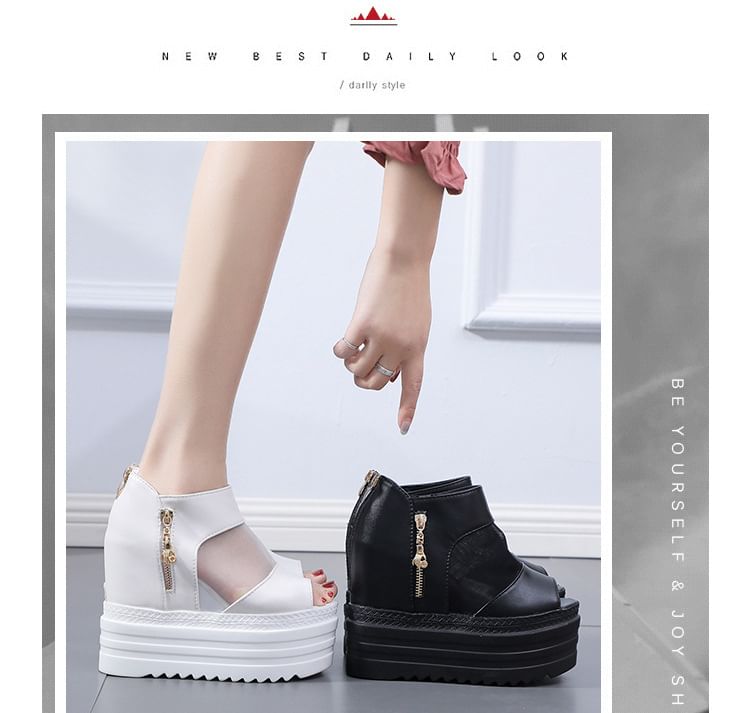 Panel Sandals Mesh Platform