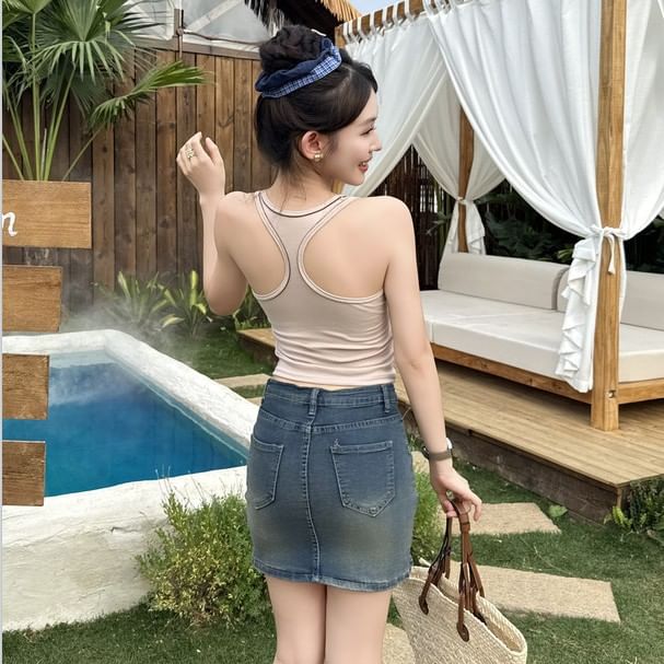 U-Neck Plain Crop Tank Top