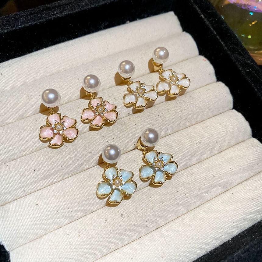 Drop Earring Pearl Faux Floral