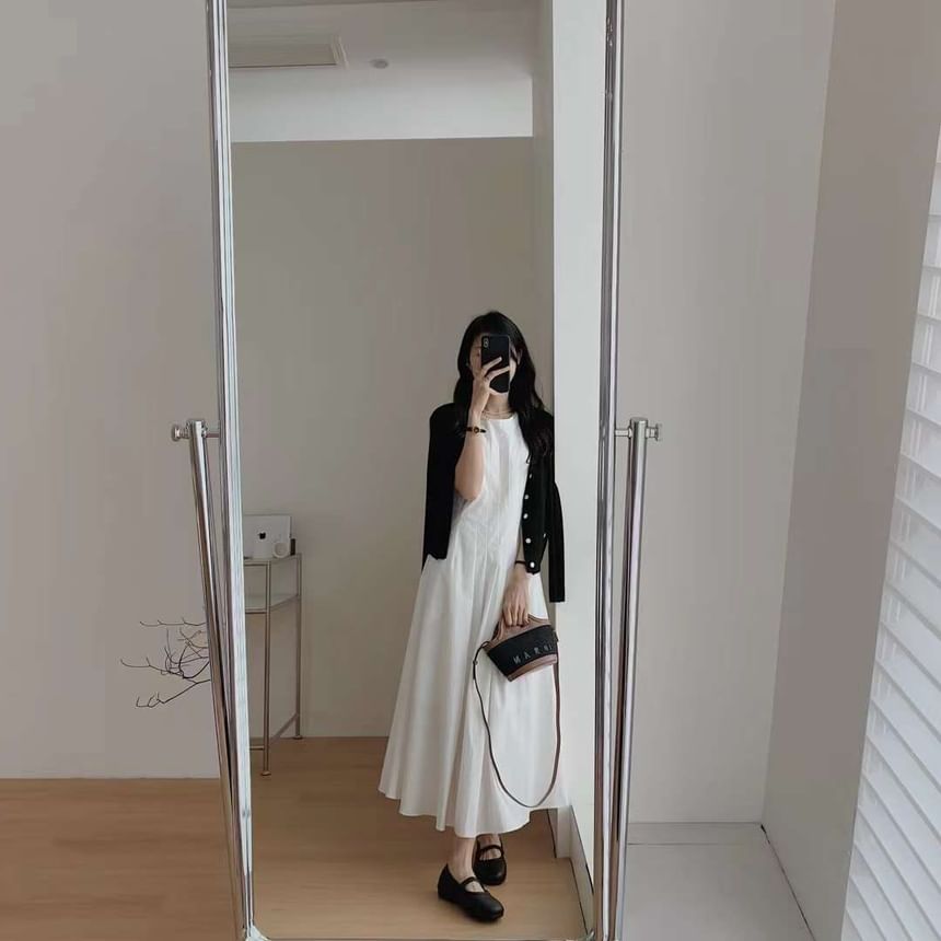 Plain Neck Crew Sleeveless Pleated A-Line Dress Midi