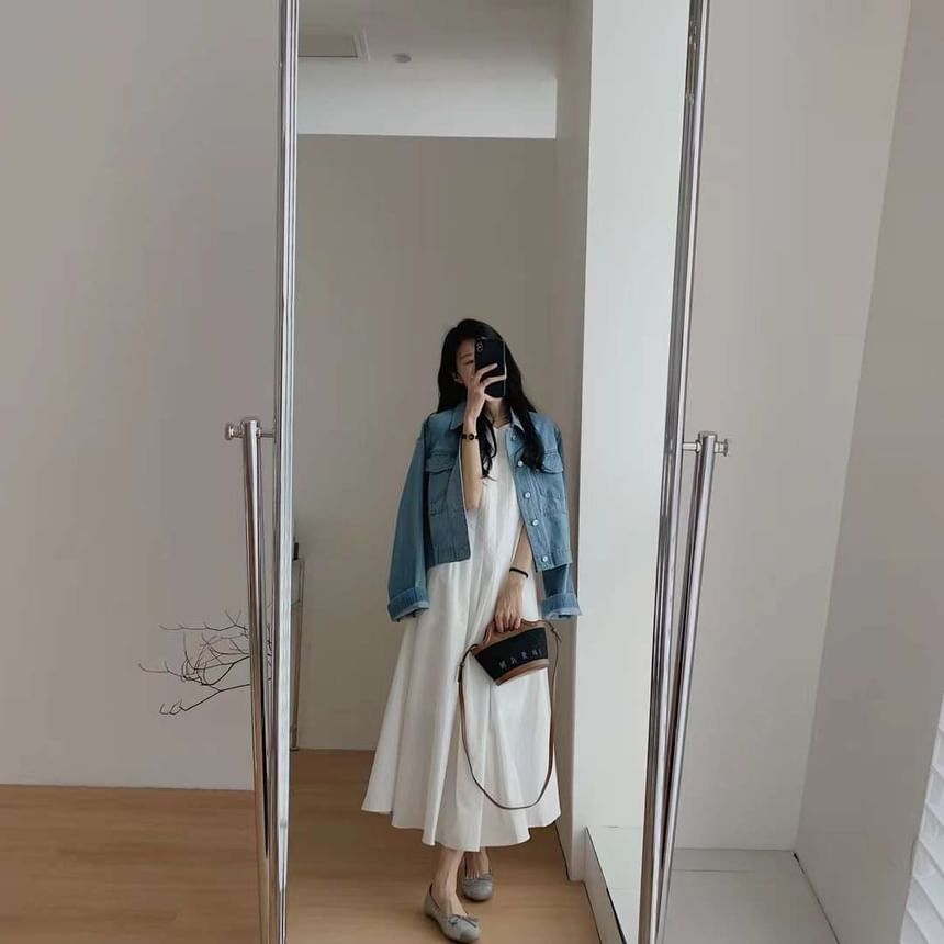 Plain Neck Crew Sleeveless Pleated A-Line Dress Midi