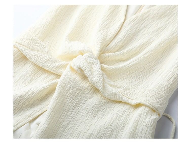 Slit Wide Plain V-Neck High Top Tank Rise Knot / Pants Leg