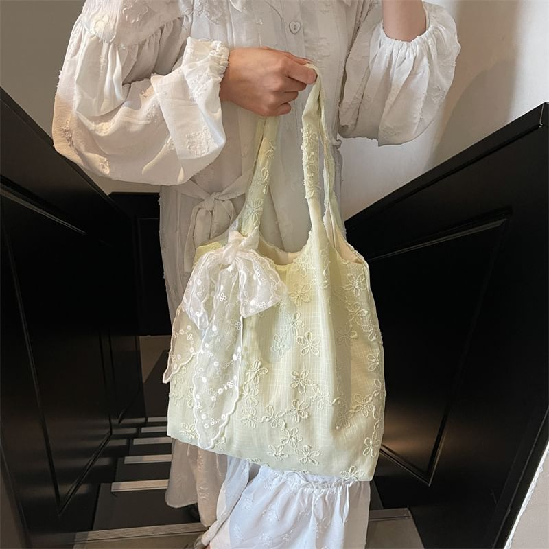 Bag Tote Floral Embroidered