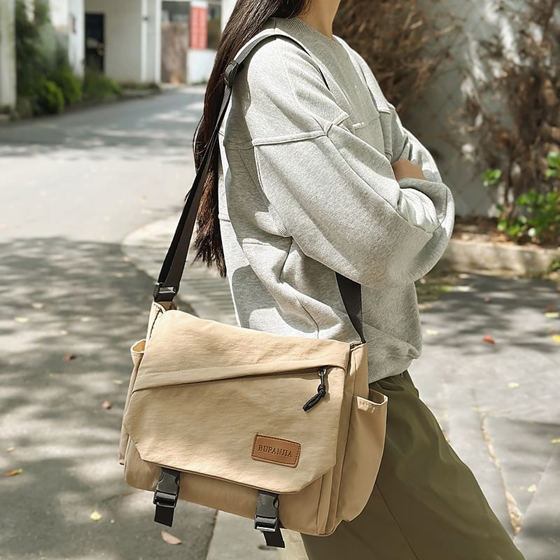 Bag Flap Messenger Plain