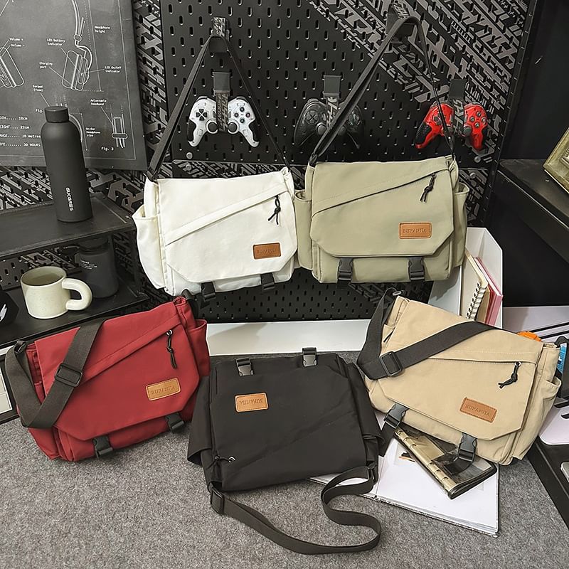 Bag Flap Messenger Plain