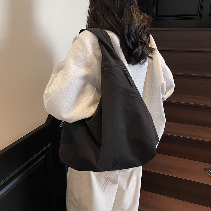 Plain Zip Shoulder Bag