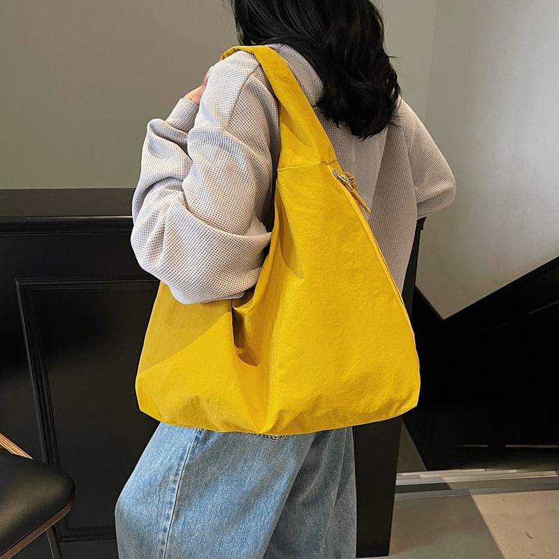 Plain Zip Shoulder Bag
