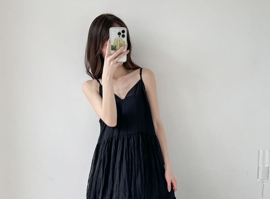 Crinkle Panel Spaghetti Strap V-Neck Maxi A-Line Dress