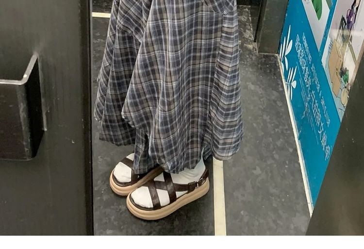 Asymmetric Plaid A-Line Maxi Dress with Sleeveless Round Neck