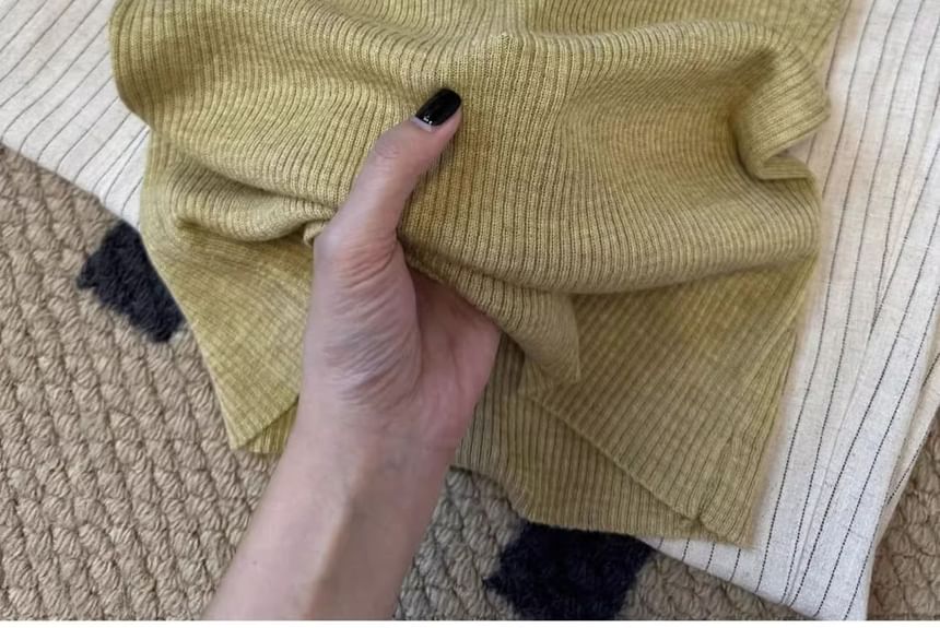 Plain Top Tank Neck Scoop Knit