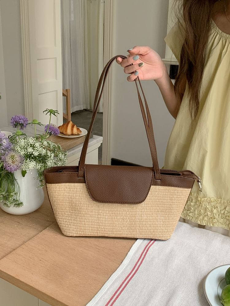 Straw Flap Shoulder Bag