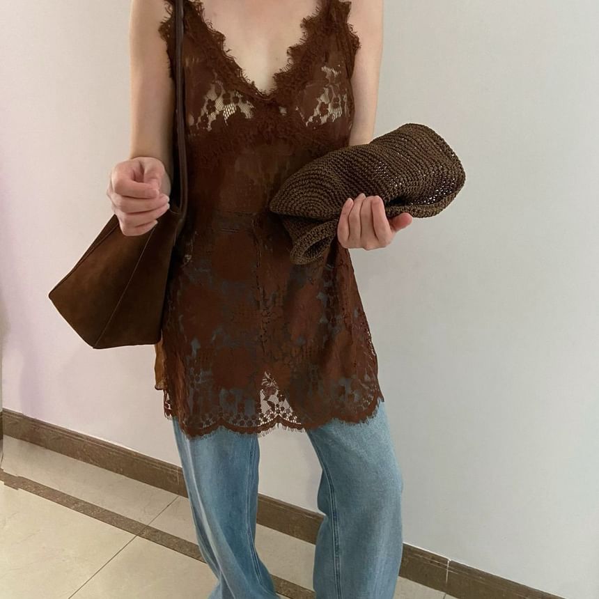 Cami Spaghetti Top V-Neck Strap Plain Lace