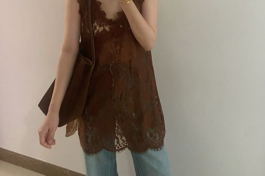 Cami Spaghetti Top V-Neck Strap Plain Lace