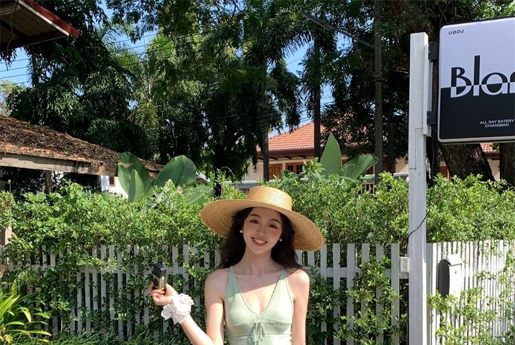 V-Neck Neck Tie Top Spaghetti Camisole Strap Plain