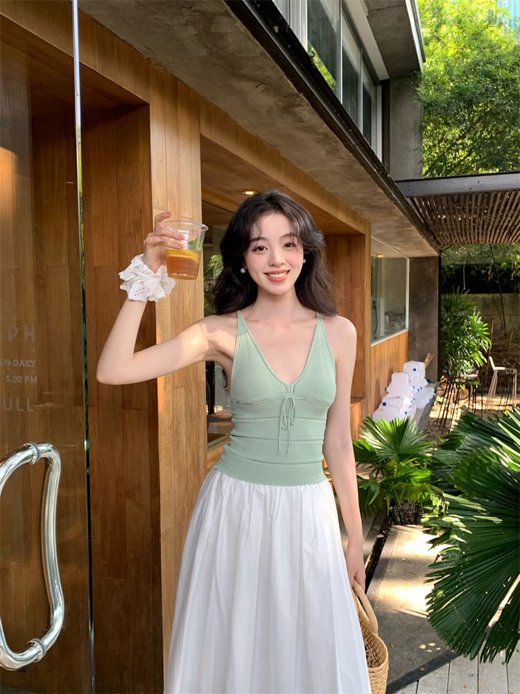 V-Neck Neck Tie Top Spaghetti Camisole Strap Plain