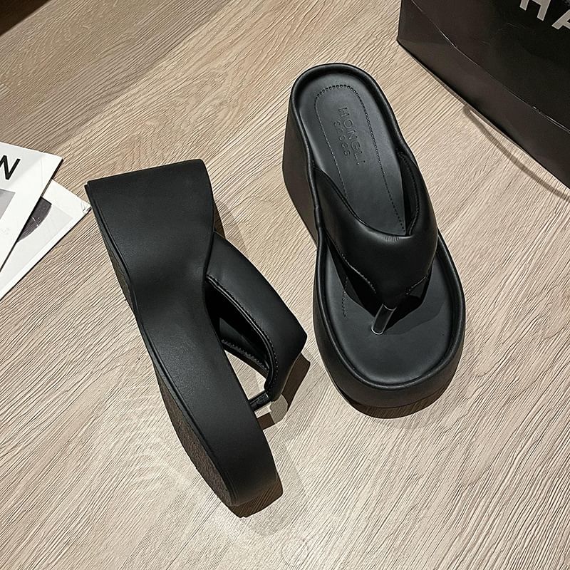 Wedge Flip-Flops Platform