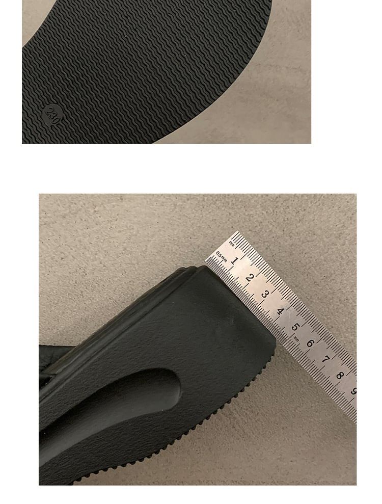 Flip-Flops Ruched Platform