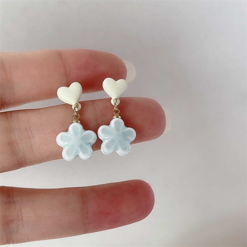 / On Flower Earring Heart Clip Drop