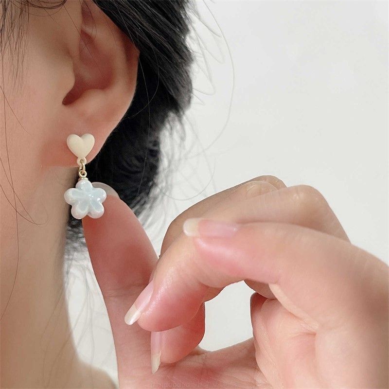 / On Flower Earring Heart Clip Drop