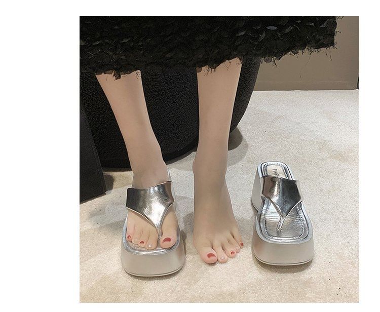 Platform Heel Wedge Flip-Flops