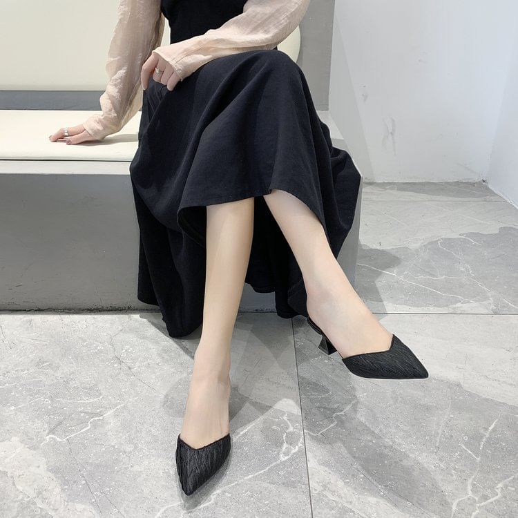 Pointed Heel Toe Kitten Mules