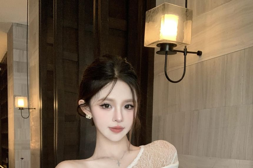 Short-Sleeve Off-Shoulder Asymmetrical Lace Ruched Crop