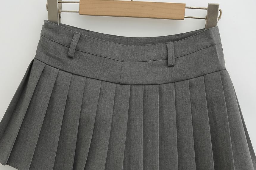 Pleated Micro Skirt with Low-Rise Band